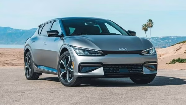 Hyundai ve Kia’dan Elektrikli Araç Sahiplerine Acil Çağrı: “Evlerin Yanına Park Etmeyin!”